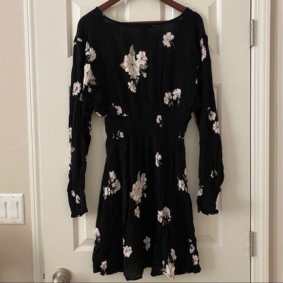 American Rag Black Floral Long Sleeve Dress Medium - Picture 2 of 8